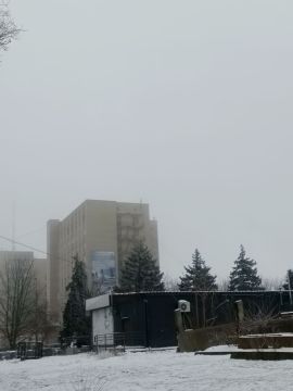 Доброго утра, друзья, вам желаем! Пусть вам сегодня всем повезет! Теплый привет мы отправляем– С лучиком солнца до вас он дойдет