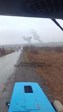 Украинец снимает, как над позициями ВСУ в с. Терсянка Запорожской области поднимаются густые столбы дыма после прилета ФАБов с УМПК