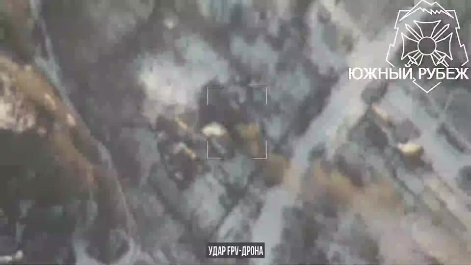 FPV-дронами в полосе ответственности Южной группировки войск уничтожена 155-мм самоходная артиллерийская установка М109 «Паладин» в районе н.п. Алексеево-Дружковка — дальнобойная ставка не сыграла