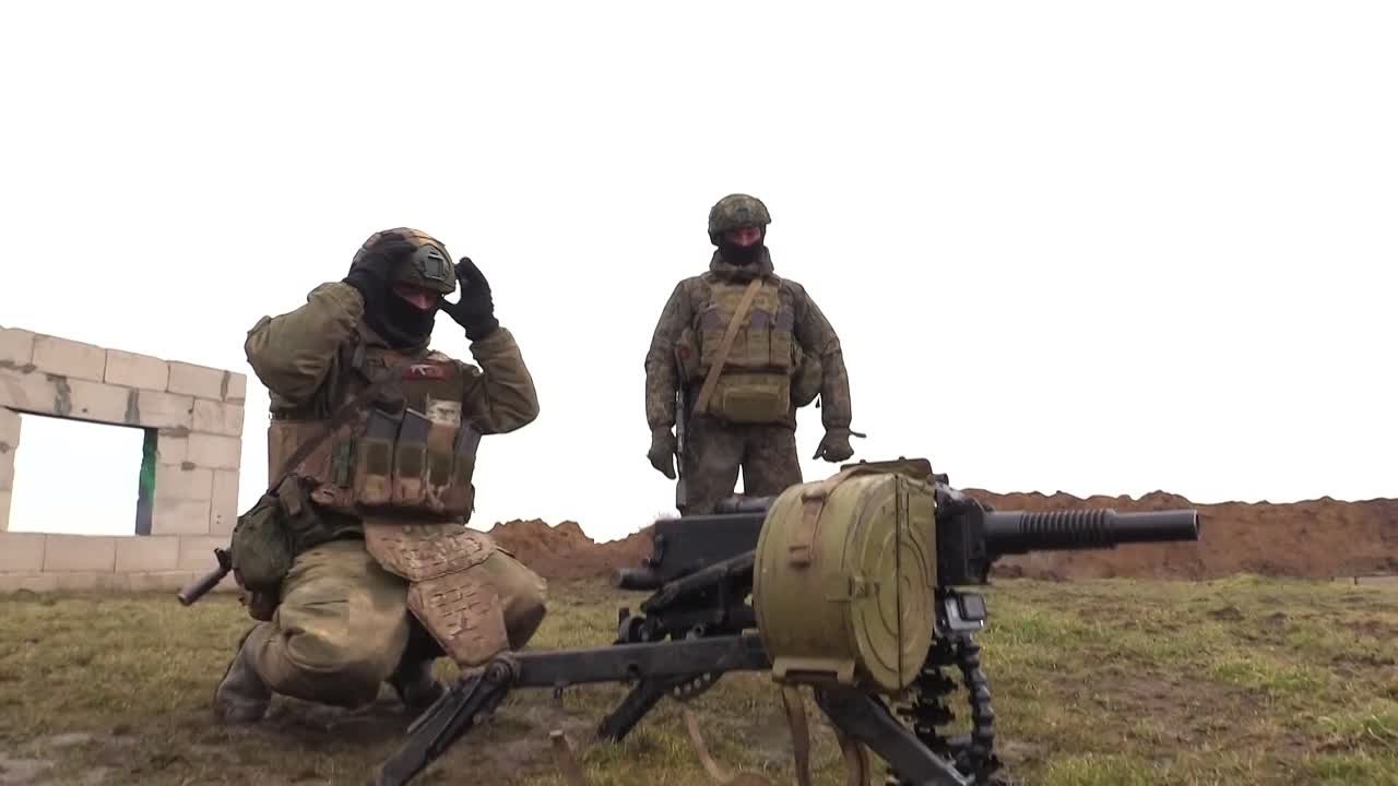 Расчёты АГС-17 группировки войск «Днепр» оттачивают навыки в тыловом районе СВО в Запорожской области