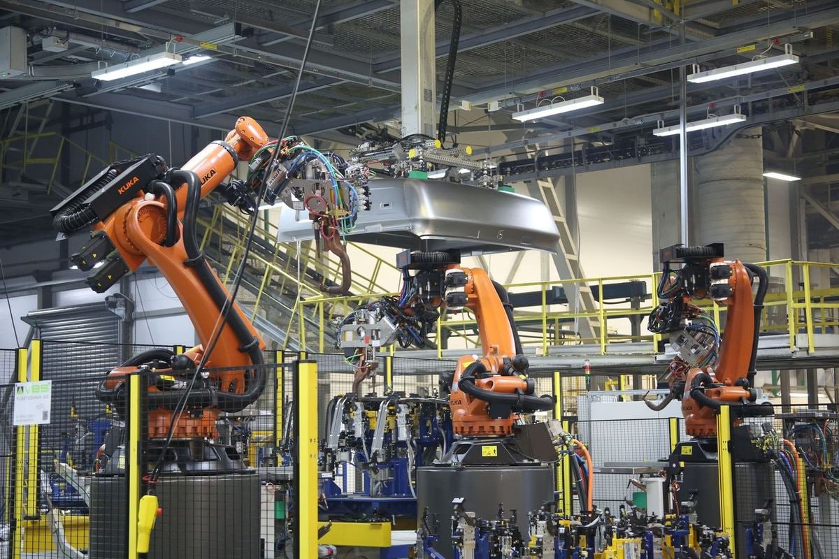 Опыт внедрения промышленных роботов на производстве ПАО «КАМАЗ»