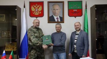 Виктор Емельяненко: Состоялась встреча с Александром Новохатским, командиром казачьего добровольческого отряда БАРС-32 имени Павла Судоплатова