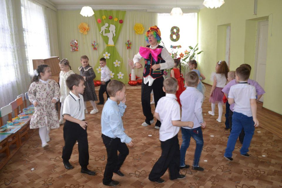 �������� � 8 ����� � ������� ���� �����������