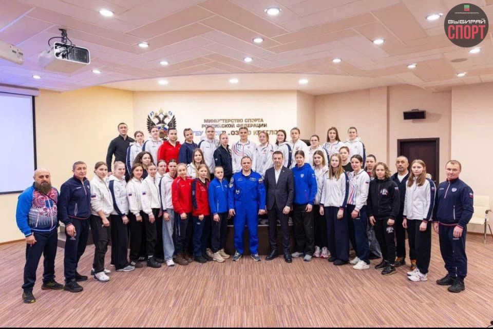 Спортсменка Запорожской области принимает участие в УТМ сборной России по боксу