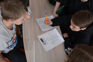 � ��� �� �� ���� � 3� ������ �������-����������� ������ ����� � �������������� �������, ������������ �� ��� �������� ����������