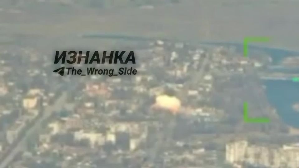 На кадрах работа ВКС РФ по порядку: