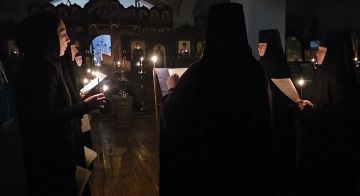 Анна Хорошун: Свете Тихий – неизменяемое песнопение вечерни, прославляющее Спасителя Господа Иисуса Христа, явившего человечеству Тихий Свет Божественной Славы Своего Небесного Отца