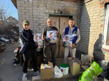 Молодёжь ЛДПР помогает!. К депутату от ЛДПР Светлане Третьяк поступило тревожное обращение — у семьи произошел пожар и пострадал дом