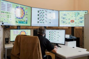 ЗАЭС: В СевГУ запустили тренажёр реактора ВВЭР-1000 для подготовки специалистов Запорожской АЭС