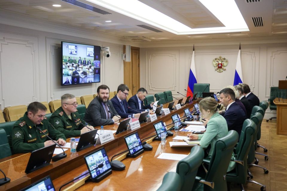 Дмитрий Ворона: Сегодня на совещании по восстановлению и развитию топливно-энергетического комплекса воссоединенных субъектов говорили о безопасности ТЭК наших регионов