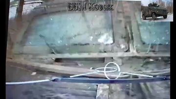 Дроноводы ОСН "Вега" уничтожают бронетехнику, САУ и орудия с применением FPV-дронов на Красноармейском направлении