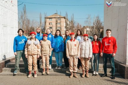 Цветы у Вечного огня: в Мелитополе почтили память жертв Хатынской трагедии