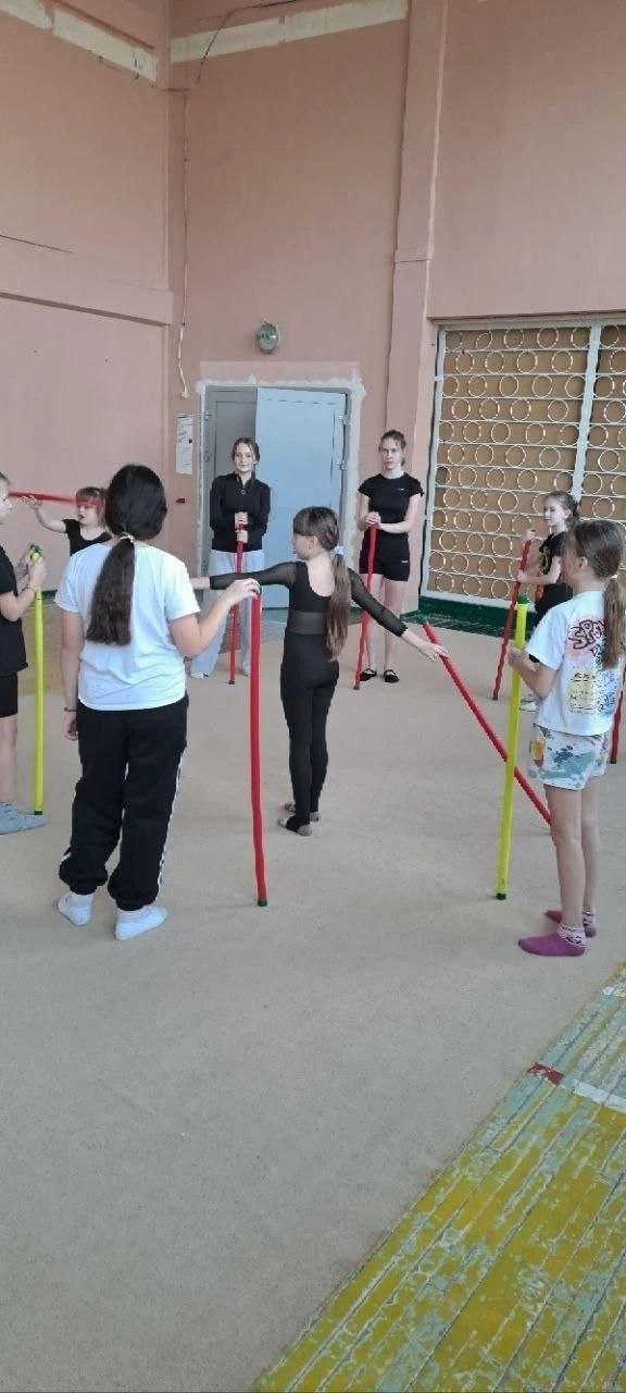 Новгородская спортшкола «Спорт-индустрия» продолжает делиться опытом с коллегами из Энергодара