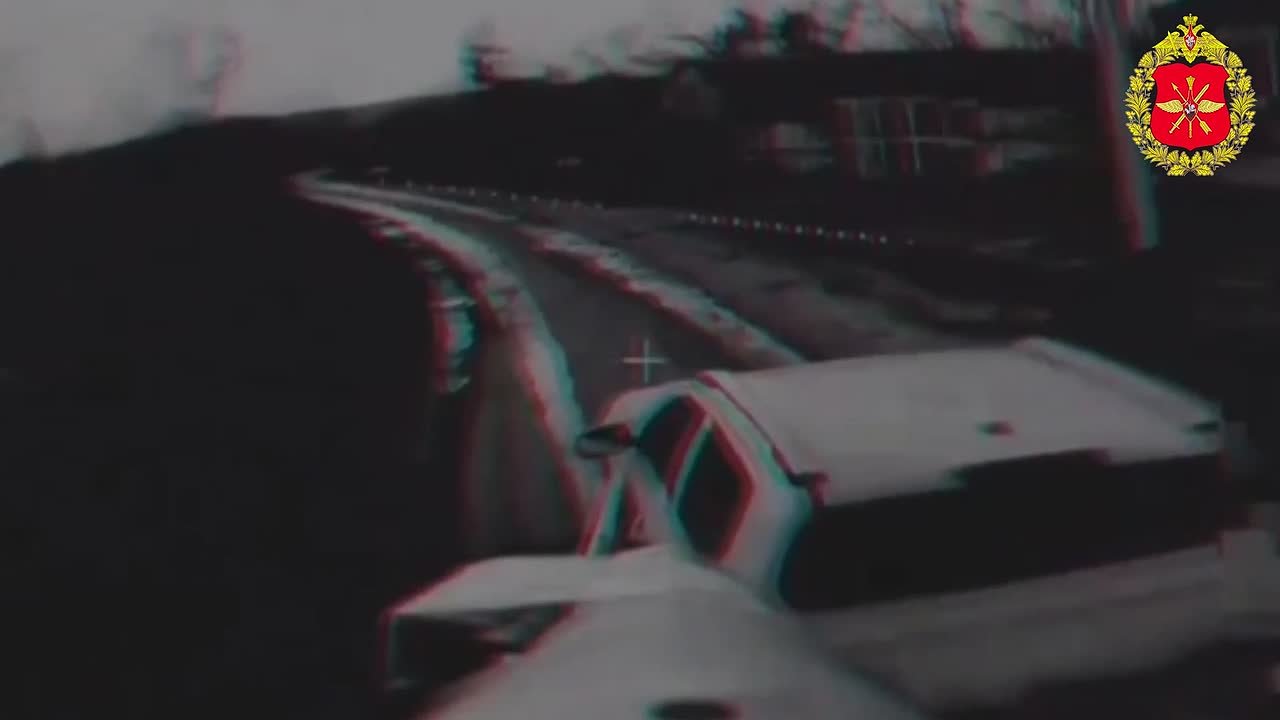 Минобороны России: 00:00 Операторы ударных БПЛА группировки «Восток» уничтожили вражеские пункты управления беспилотниками в Запорожской области