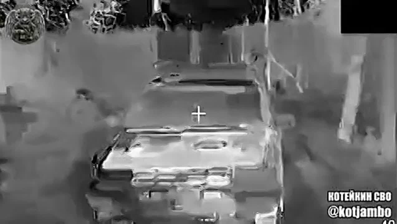 Кадры боевой работы операторов дронов 144 мсд по уничтожению живой силы противника