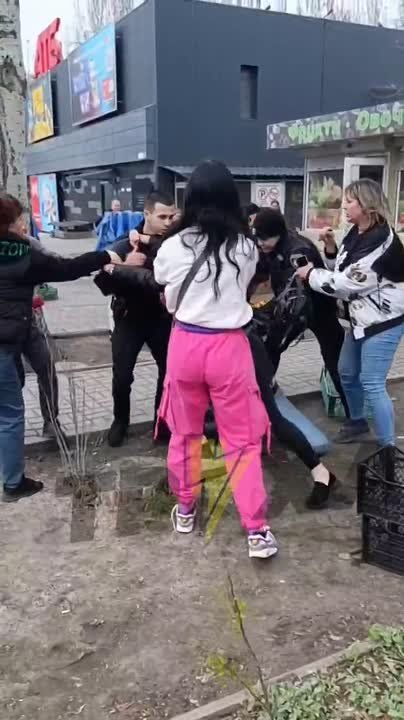 �������� ������������ � ��������� � ���������