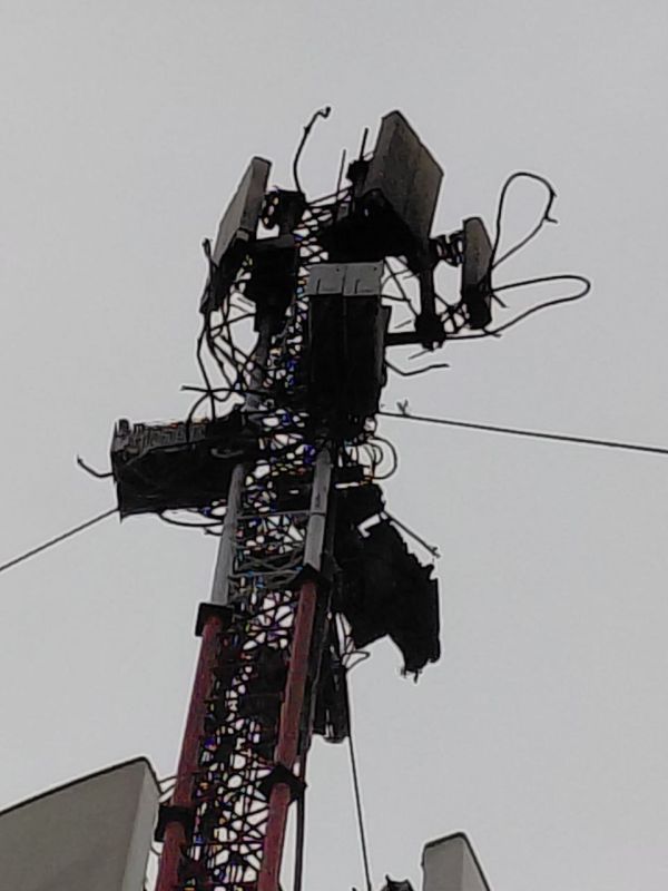 ВСУ ударили по вышке связи на Санэпидемстанции в Энергодаре
