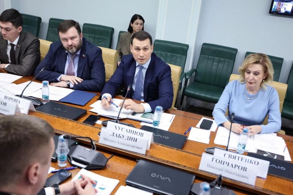 Дмитрий Ворона: Сегодня на совещании по законодательному и экономическому обеспечению развития ОЭЗ туристско-рекреационного типа обсудили барьеры, которые тормозят их работу