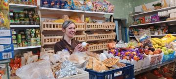 Смех и улыбки — на улицах нашего посёлка!