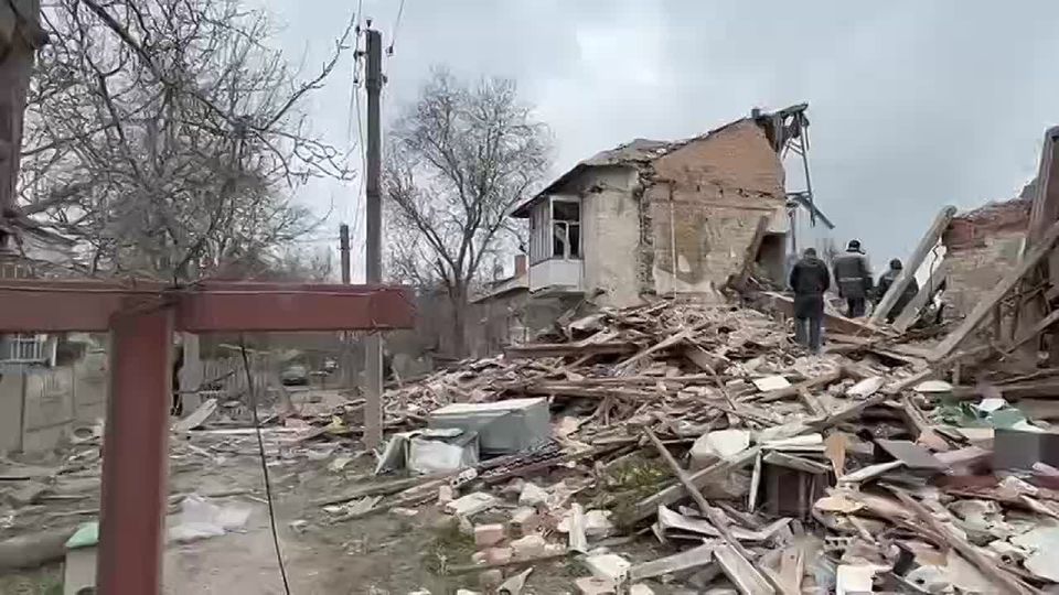 ��-��� ������� � ���������� ����������� ������� ��������� ���� 12-������ �������, � ����� ������� 1935 ���� ��������