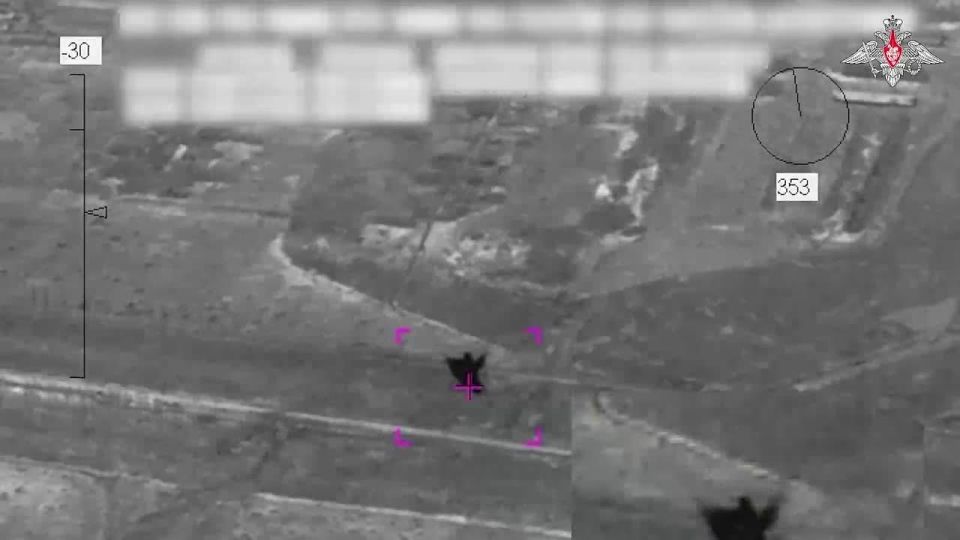 Минобороны России: 00:00 Расчет 152-мм буксируемой пушки «Гиацинт-Б» группировки «Центр» уничтожил скопление живой силы ВСУ на Днепропетровском направлении