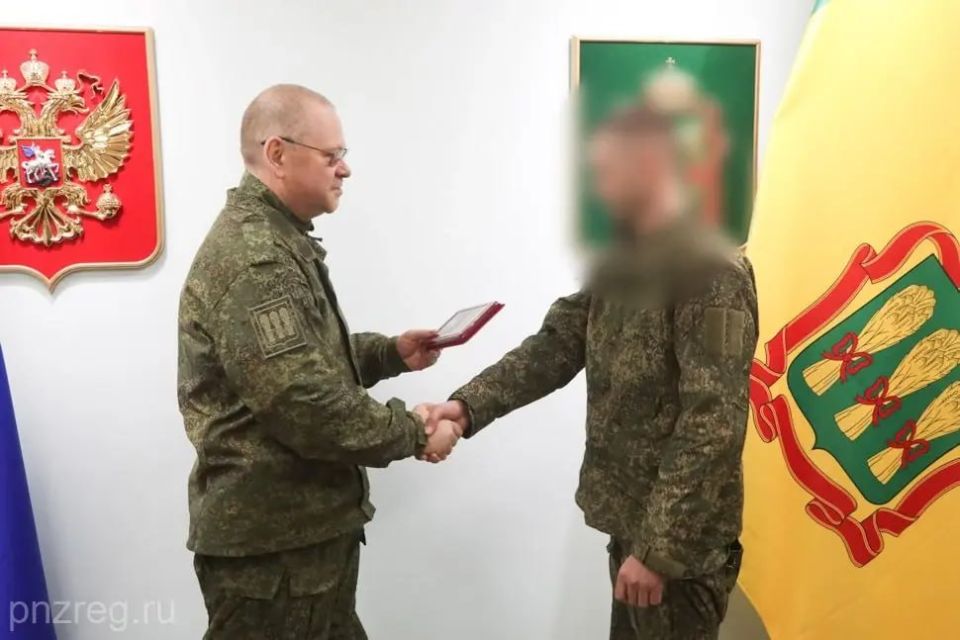 Губернатор Пензенской области вручил региональные награды военнослужащим и росгвардейцам, несущим службу в зоне СВО