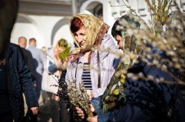 Евгений Балицкий: В светлое Вербное воскресенье в храмах нашей области прошли праздничные богослужения