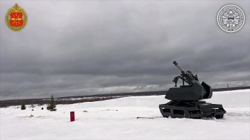 Кадры полигонных испытаний НРТК «Курьер» с модулем миномётного вооружения «Багульник-82»