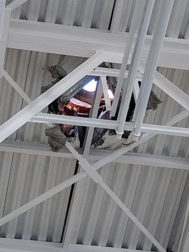 Дрон ВСУ ударил по спортивно-оздоровительному комплексу в Энергодаре