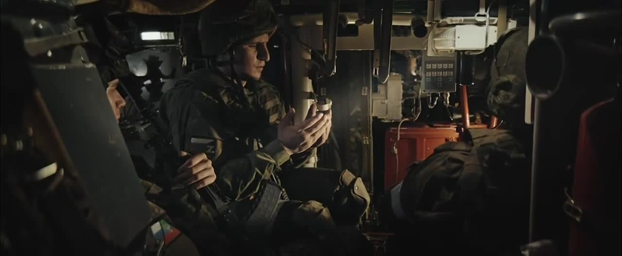 Военная служба по контракту в Вооруженных Силах Российской Федерации – это добровольный выбор граждан, стремящихся к стабильной и престижной работе, возможности профессионального роста и достойному социальному обеспечению