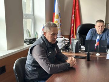 Первый заместитель Председателя Правительства Пензенской области и руководитель шефской команды в Запорожской области Виктор Кувайцев провел рабочую встречу с главой Пологовского муниципального округа Алексеем Салминым и...