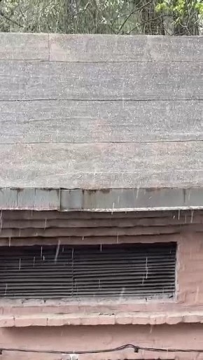 И в самом Запорожье пошёл град