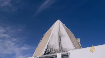 Впервые показаны фотографии радара системы предупреждения о ракетном нападении AN/FPS-132 Block 5 в Катаре, в который прилетел иранский беспилотник