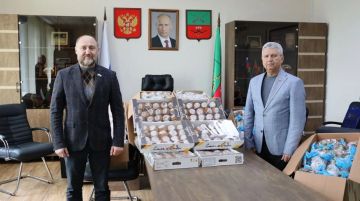 Виктор Емельяненко: Накануне светлого праздника Пасхи волонтёры доставляют на линию боевого соприкосновения подарки нашим защитникам со всех уголков страны