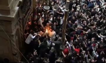 Благодатный огонь направляется в Россию