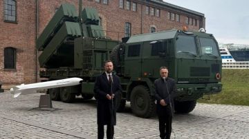 ������ ������� ����� ������������������ ��������� � ����������� ����������