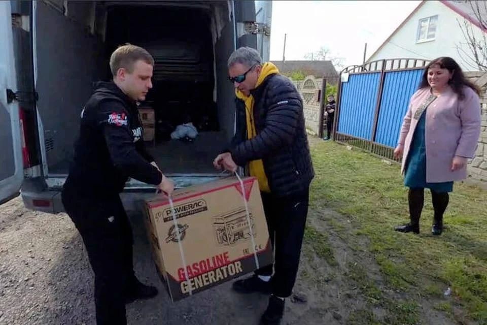 Три многодетных семьи в Днепрорудном получили генераторы