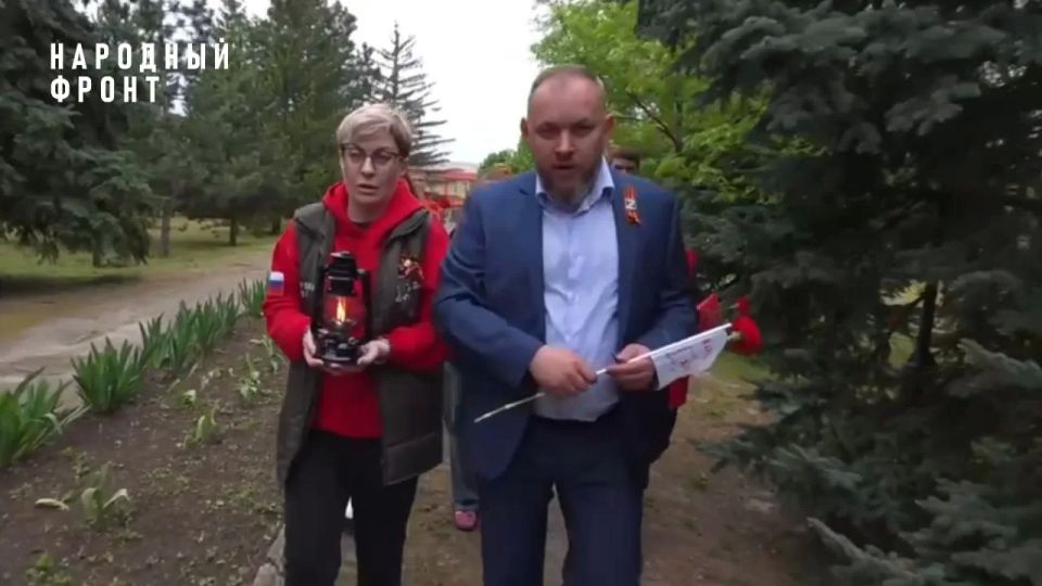 «Огни памяти». Сегодня стартовала всероссийская акция «Огни памяти». Частица огня от Могилы Неизвестного Солдата отправилась в регионы страны