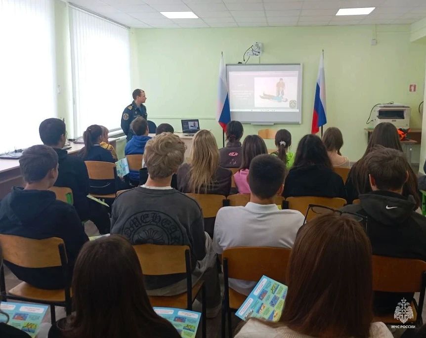 Безопасность на воде — главный урок для школьников Приморского района