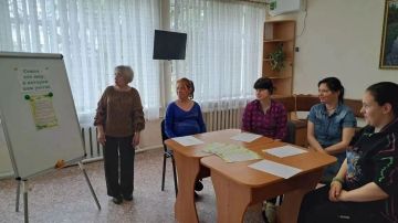 В ГБУ "Комплексный центр социального обслуживания населения" Министерства труда и социальной политики Запорожской области в отделении помощи матерям с детьми до 3-х лет обособленного подразделения г. Бердянск психолог в...