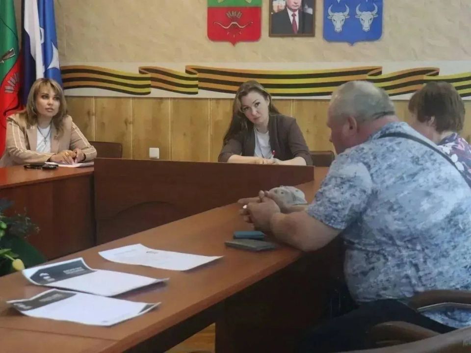Алёна Трокай: Приём депутатами жителей в Весёловском муниципальном округе