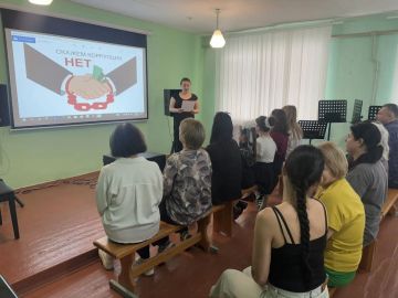 В стенах Днепрорудненской Детской школы искусств прошла информационно-просветительская акция «Нет коррупции!»