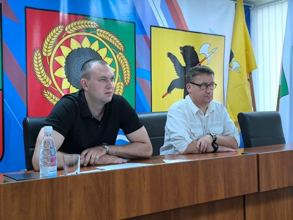 Под председательством главы Акимовского муниципального округа Александра Трудоношина состоялось заседание штаба, посвящённое подготовке к предстоящему осенне-зимнему периоду