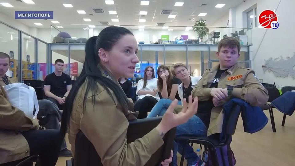 В Запорожской области состоялся образовательный форум «Труд крут» для членов Российских студенческих отрядов