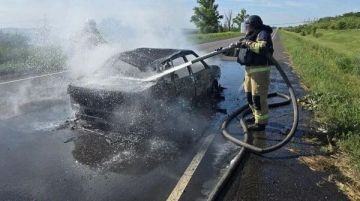Дрон ВСУ атаковал машину с семьей в Запорожской области