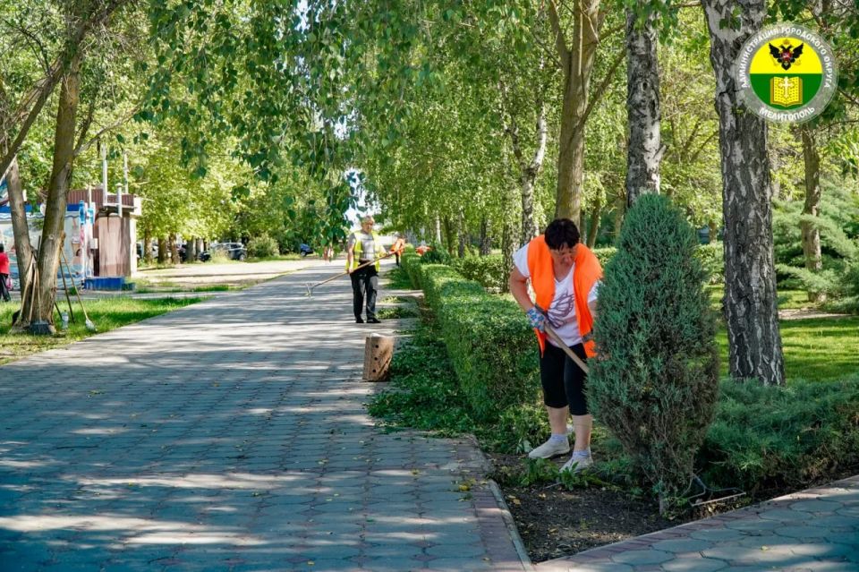 В городском округе Мелитополь продолжаются работы по благоустройству общественных территорий