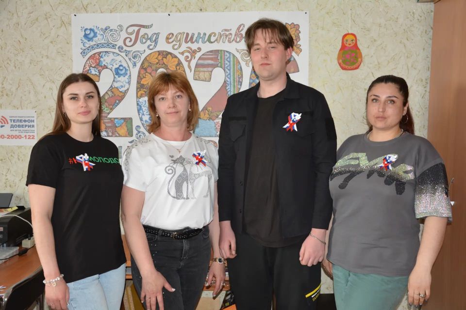 Творчество объединяет: яркий патриотический мастер-класс для молодёжи