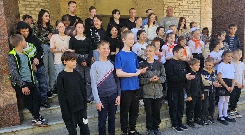 Воспитанникам спецшколы в Терпении привезли подарки ко Дню защиты детей