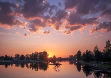 Тёплого летнего вечера!