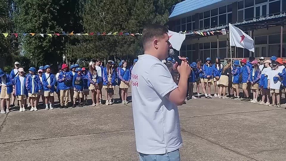В Детском центре «Красная Гвоздика» в Бердянске прошел День Первых